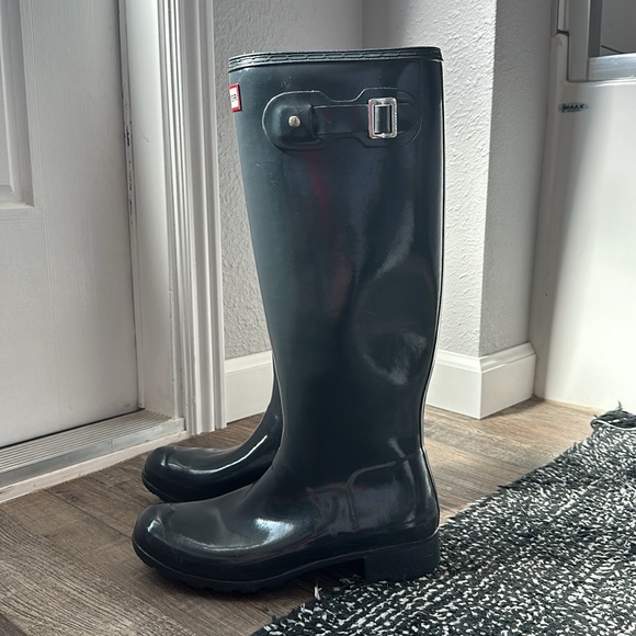 HUNTER TALL GLOSS RAIN BOOTS SIZE US 8 EU 39 - Picture 2 of 13